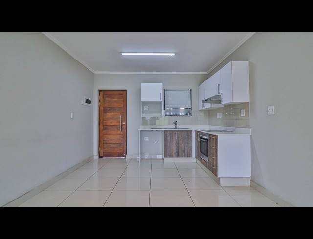 2 BEDROOM APARTMENT FOR SALE IN UMHLANGA RIDGE